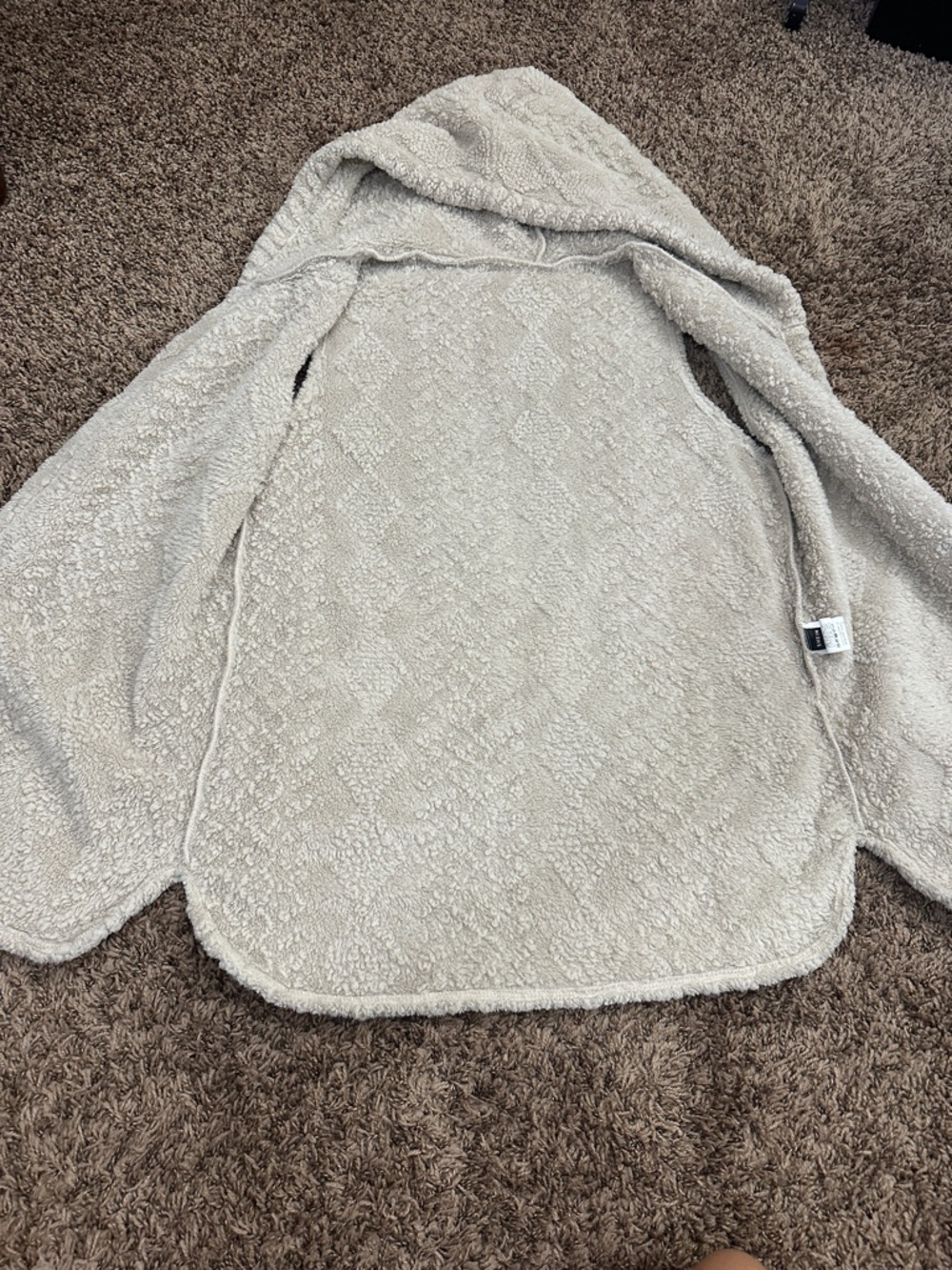 SHEIN Cream Hooded Cable Knit Button-Front Cardigan Vest - Picture 9 of 9